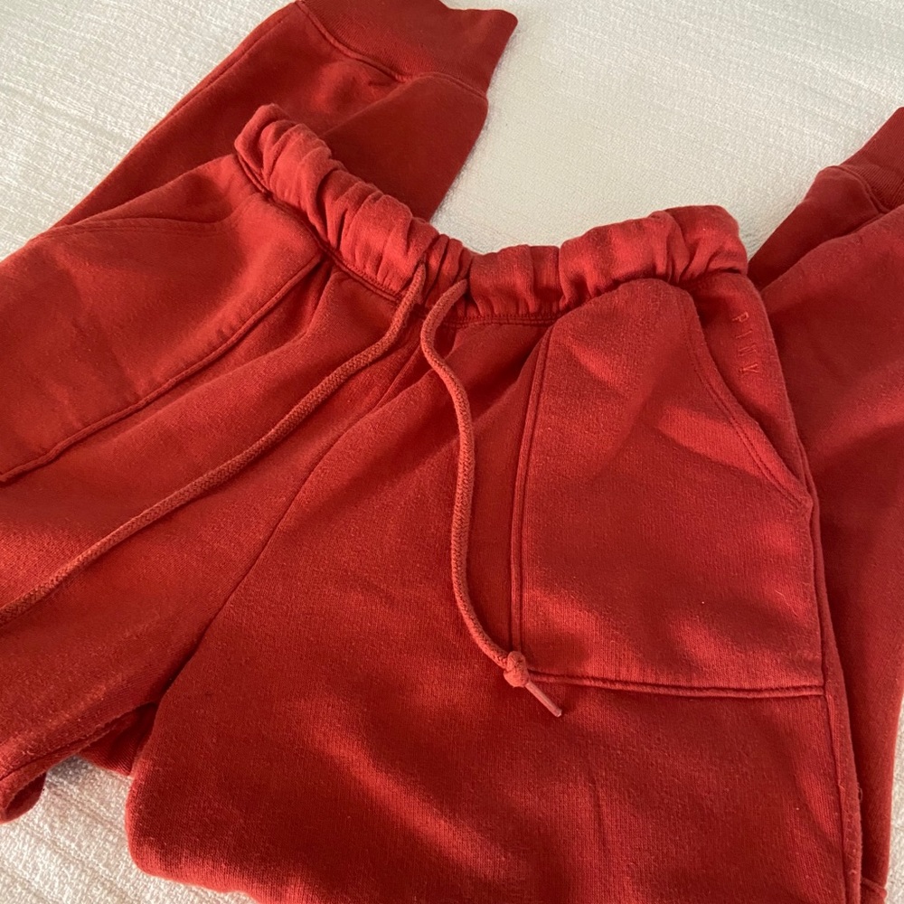 Sweats - Picture 1 of 3